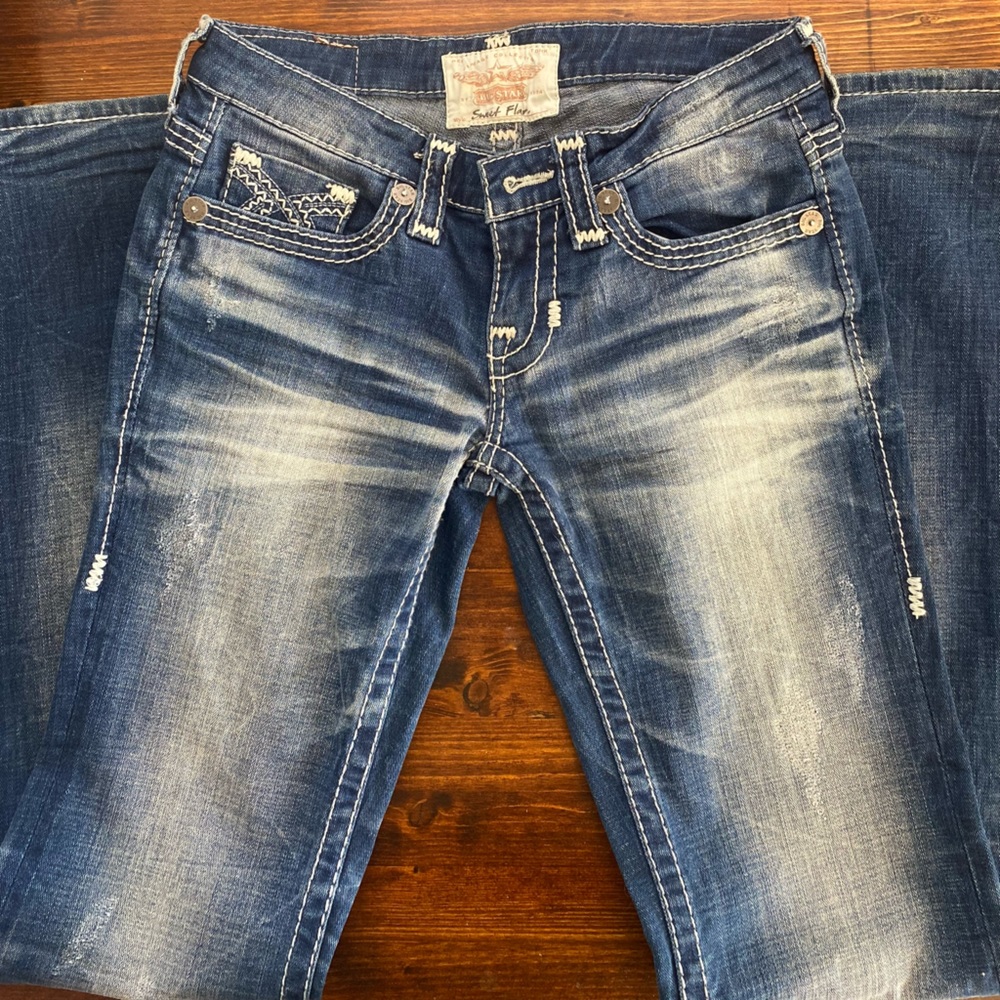 Like new!! Big star sweet flare jeans 27 xl